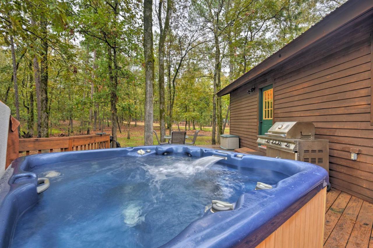 Hochatown Hideaway With Hot Tub, Grill And Fire Pit! Stephens Gap Exterior foto