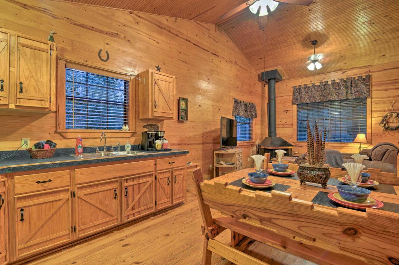 Hochatown Hideaway With Hot Tub, Grill And Fire Pit! Stephens Gap Exterior foto